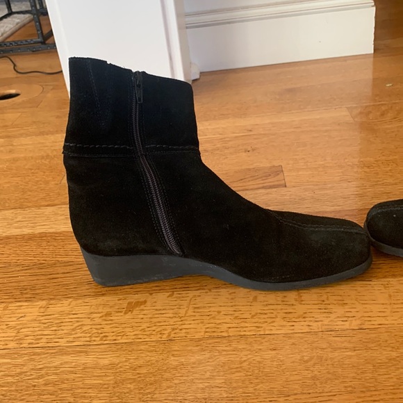 La Canadienne suede boots - Picture 6 of 7